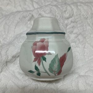 Mikasa vintage pepper shaker, Continental F3003 Silk Flowers, soft pink & green